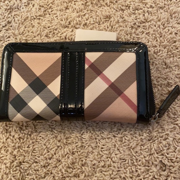 Burberry Check Wallet - Picture 2 of 7